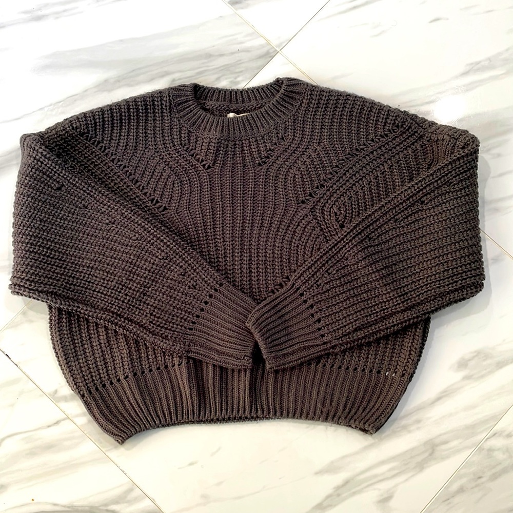 Beautiful Women’s Grey Oversized Sweater Size Small